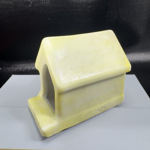 Vintage Japan Pottery Stoneware Miniature Doll House Dogs House Figurine Yellow - Picture 7 of 12